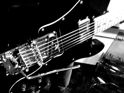 New gear on Ben his guitars Rosa Sky